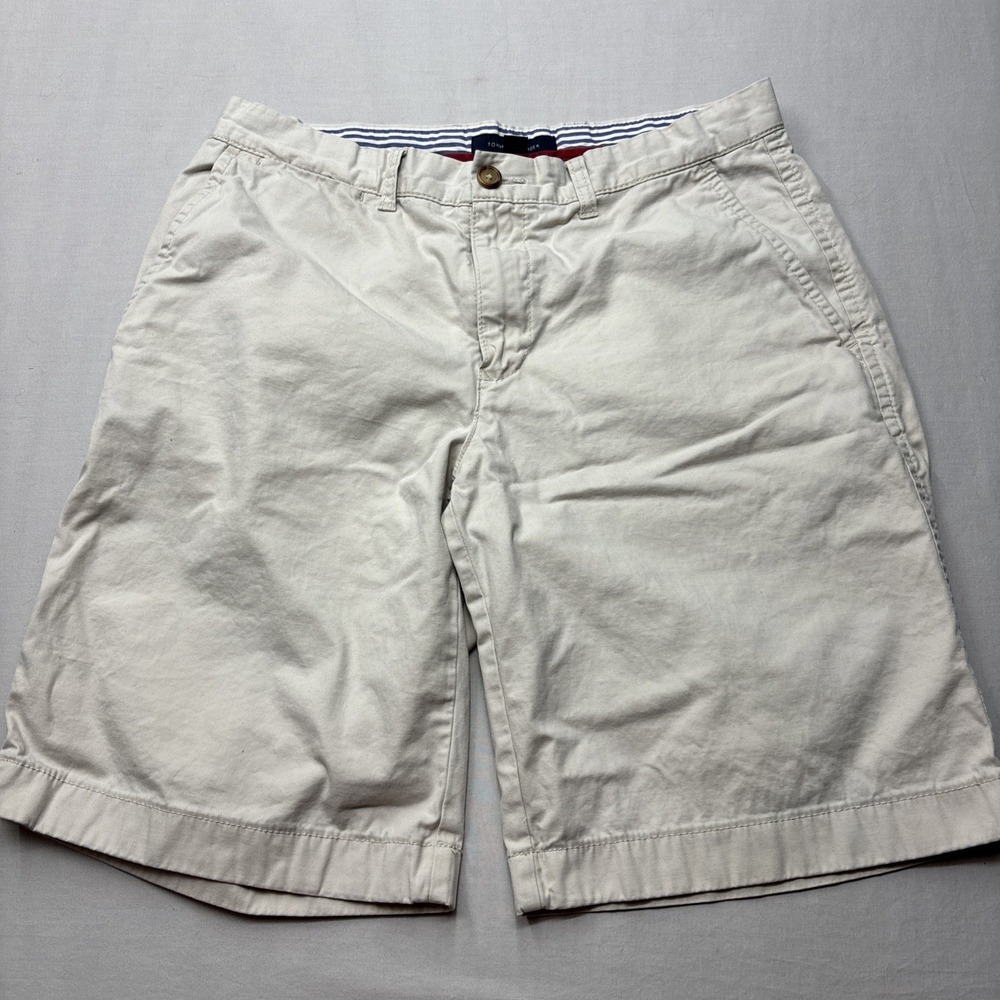 Tommy Hilfiger Men's khaki Cream Flat Front Cotton Shorts - Size 33
